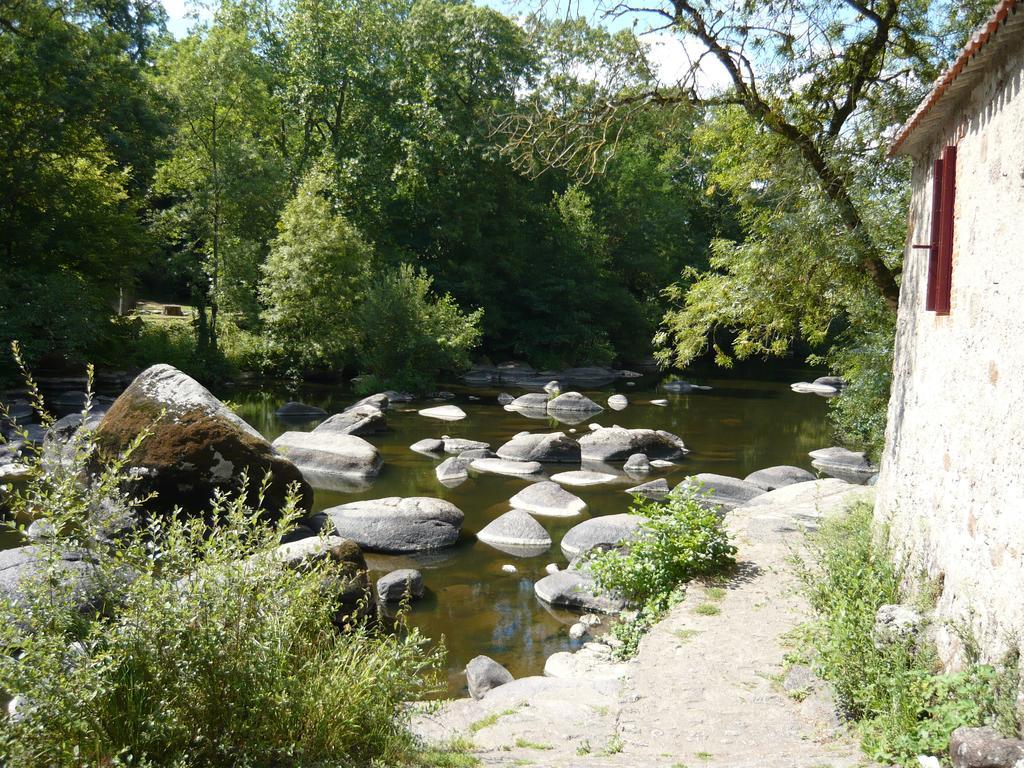 Village De Gites Du Moulin Neuf Getigne Exterior foto